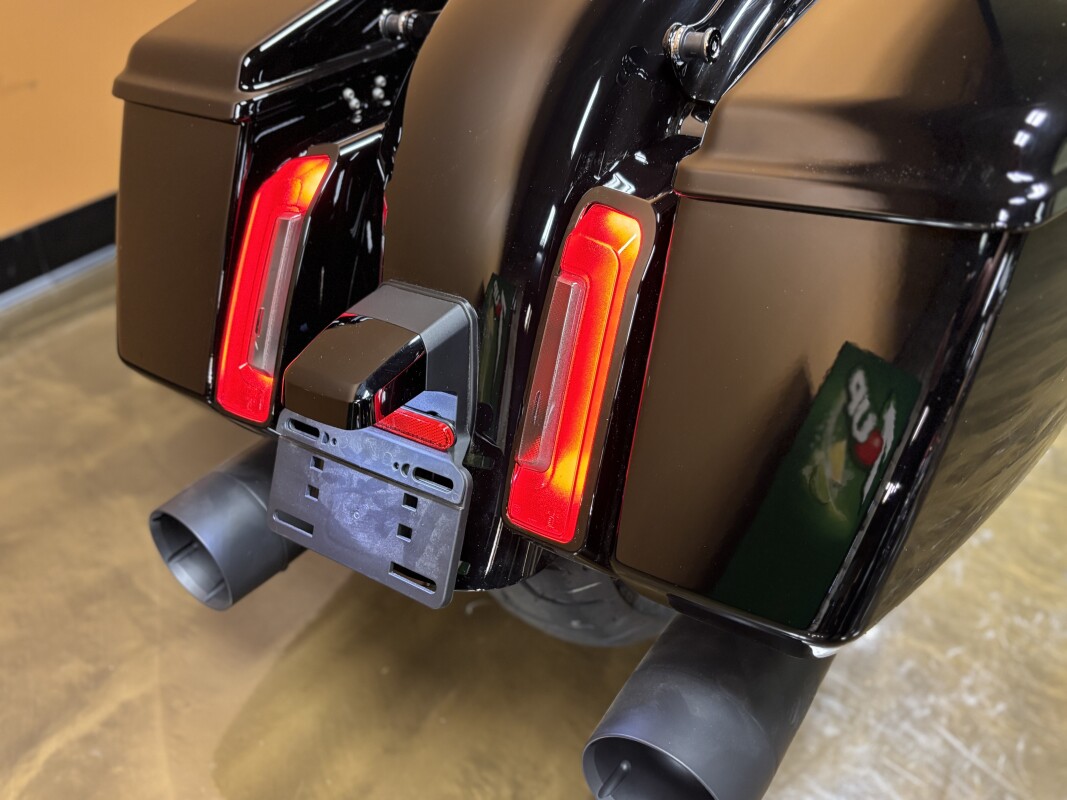 FLHX 2025 Street Glide - Photo 6