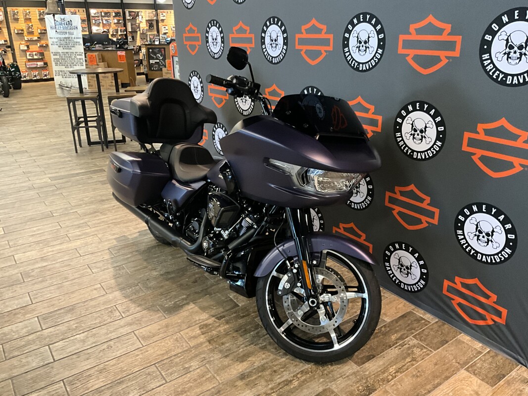 FLTRX 2025 Road Glide - Photo 2