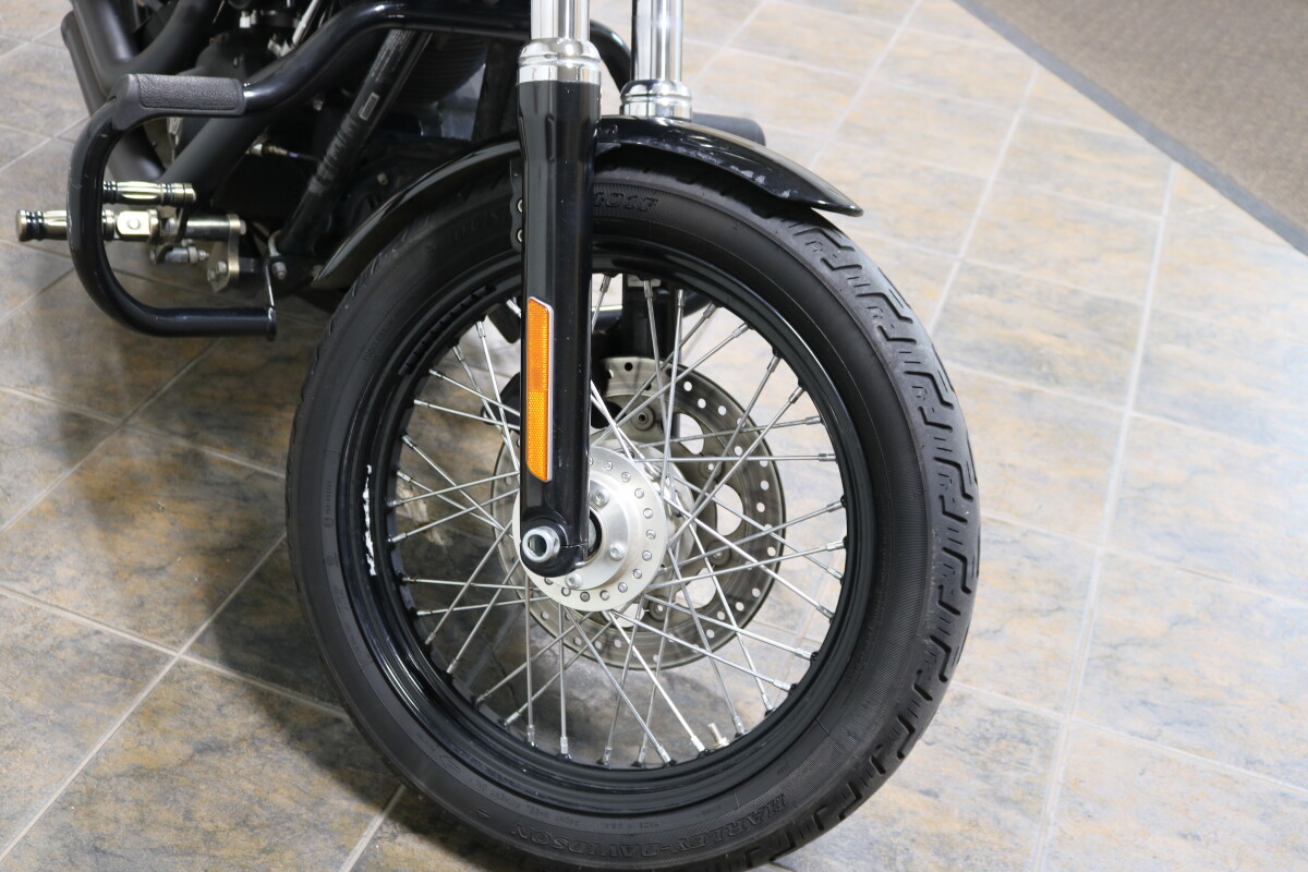 FXDB 2013 Street Bob - Photo 6