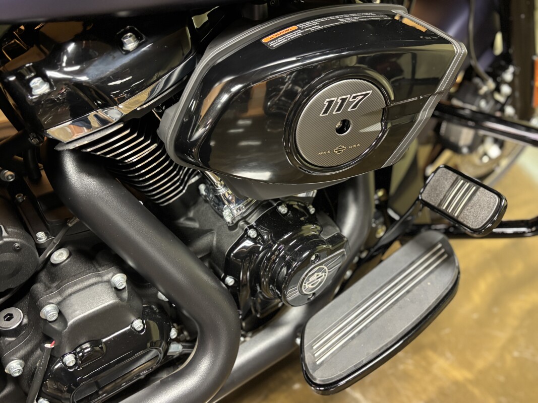 FLHX 2025 Street Glide™, photo 11