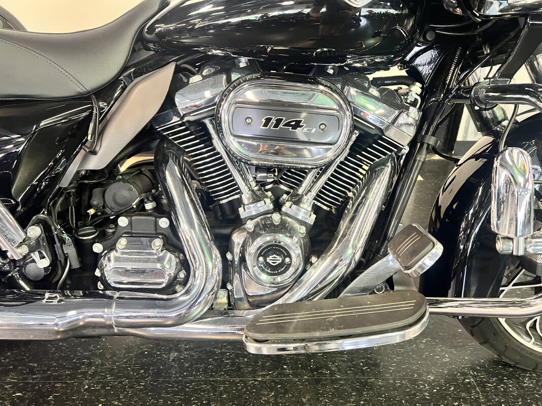 2021 Harley-Davidson Road Glide Special Vivid Black FLTRXS - Photo 4