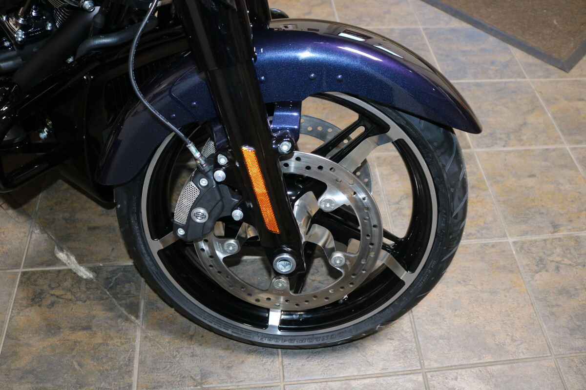 FLHX 2025 Street Glide - Photo 6