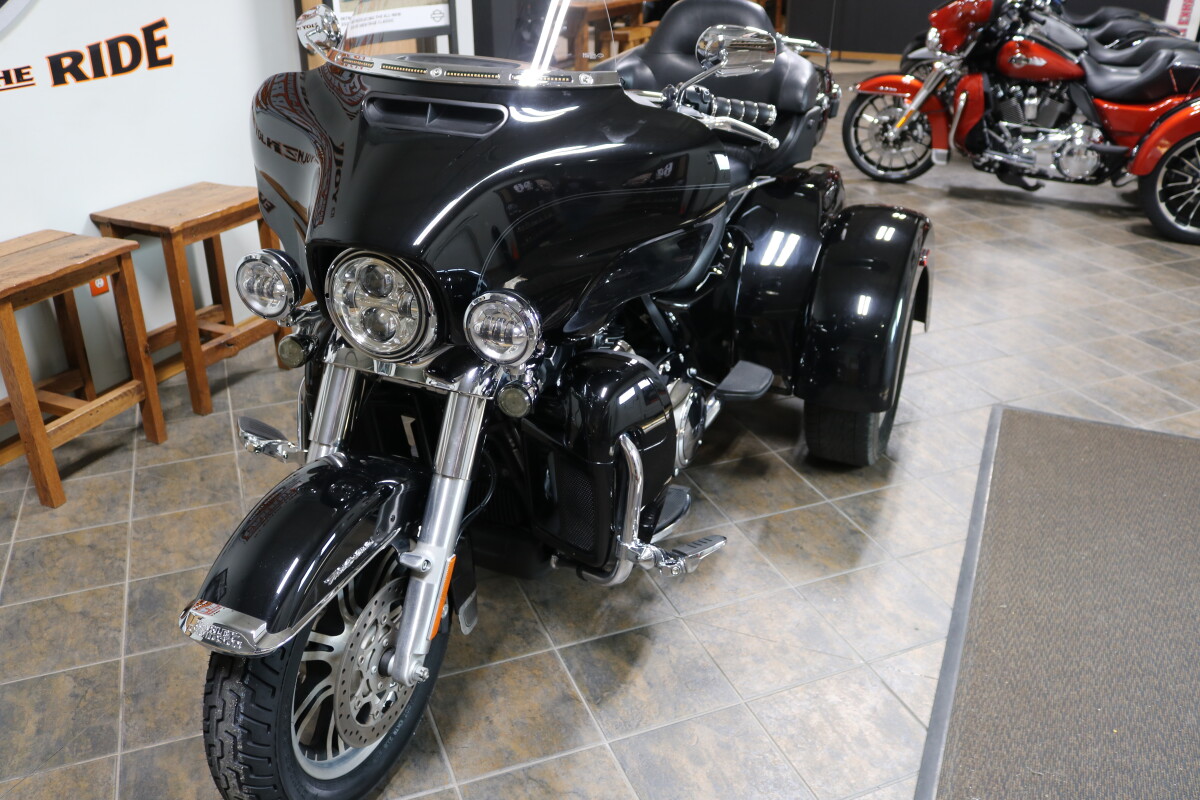 FLHTCUTG 2021 Tri Glide Ultra - Photo 4