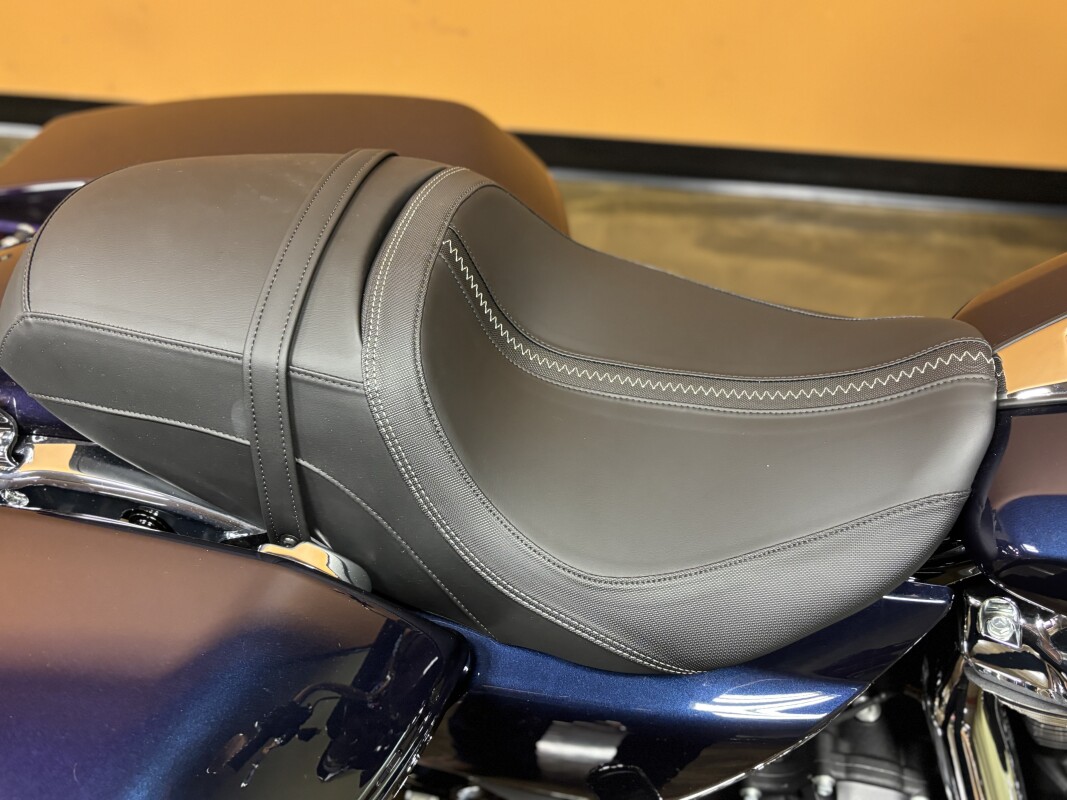 FLTRX 2025 Road Glide - Photo 10
