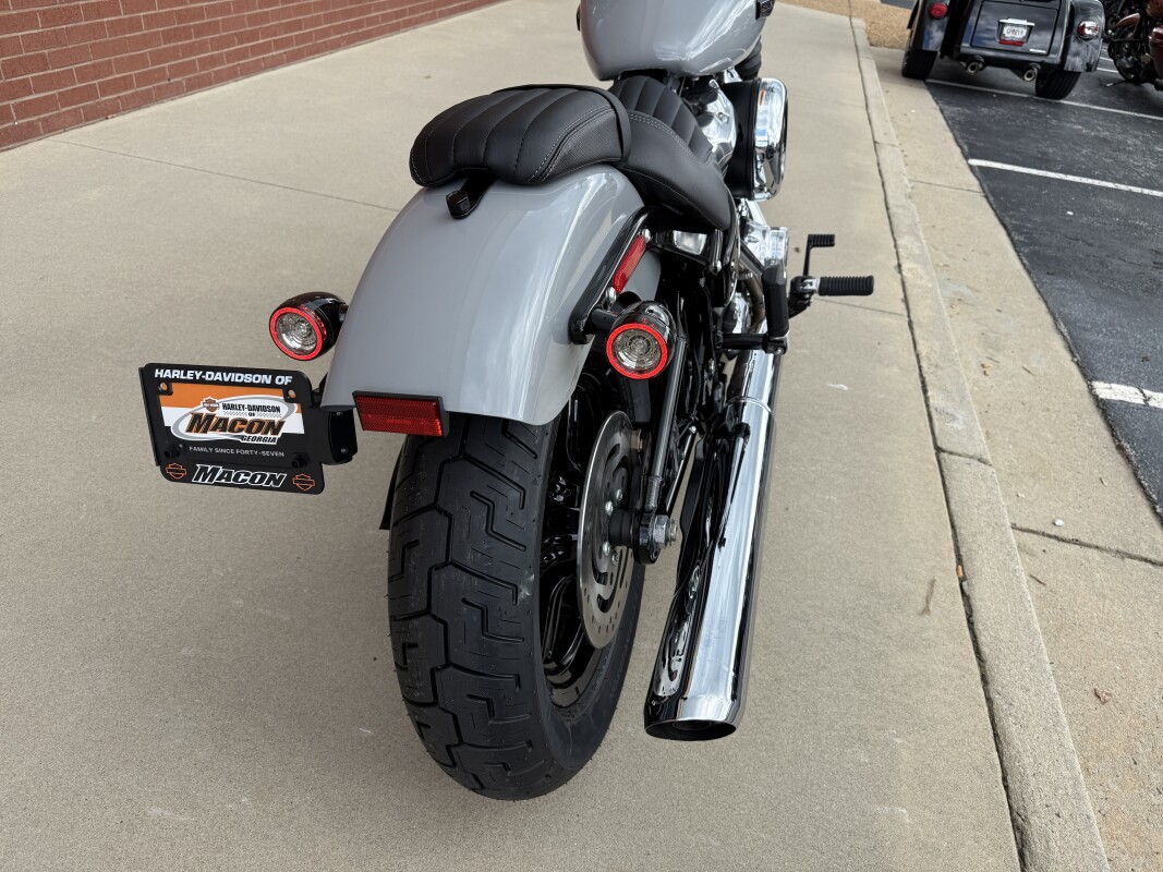 FXBB 2025 Street Bob - Photo 4