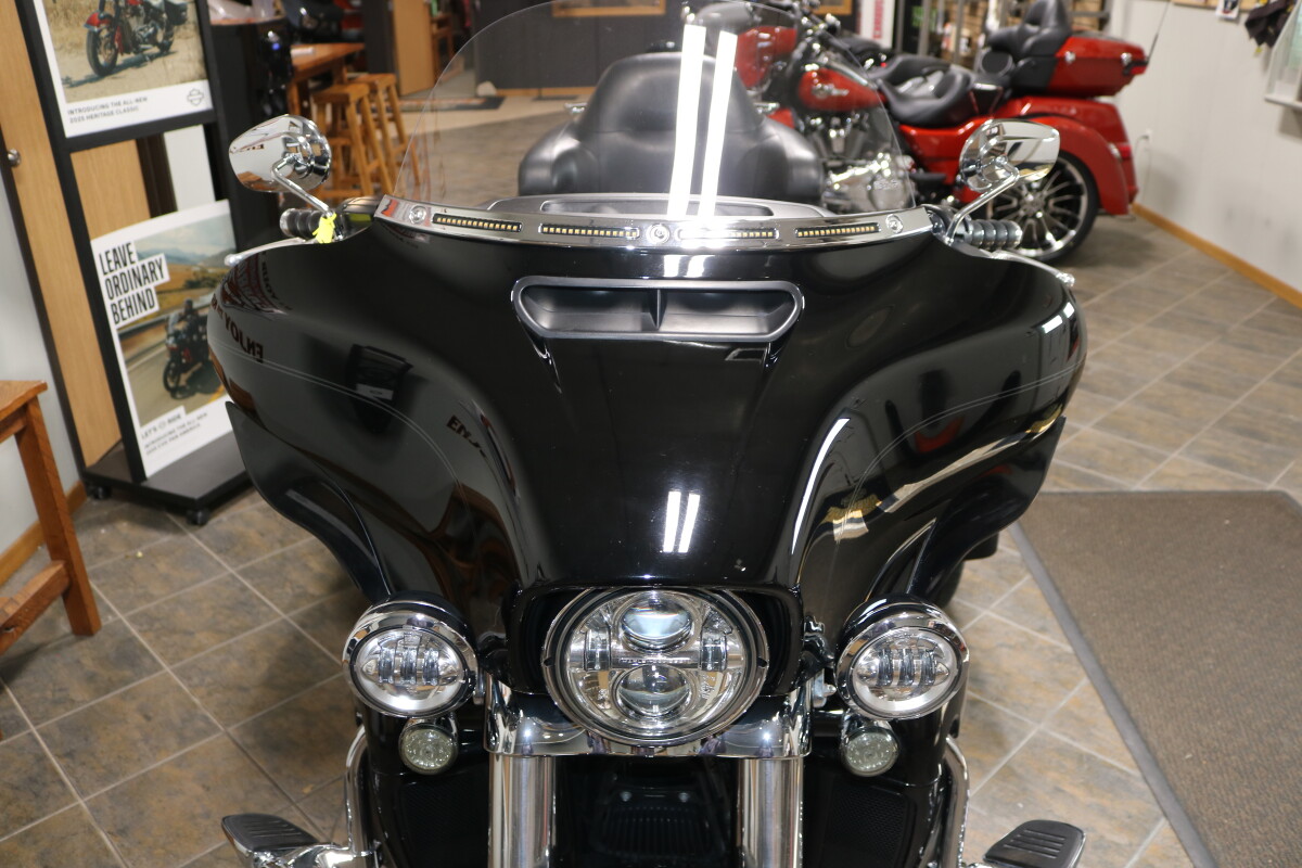 FLHTCUTG 2021 Tri Glide Ultra - Photo 5