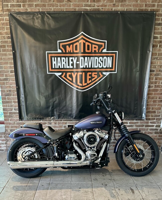 2025 Harley-Davidson Street Bob FXBB Purple Abyss Denim w/Laced Wheels