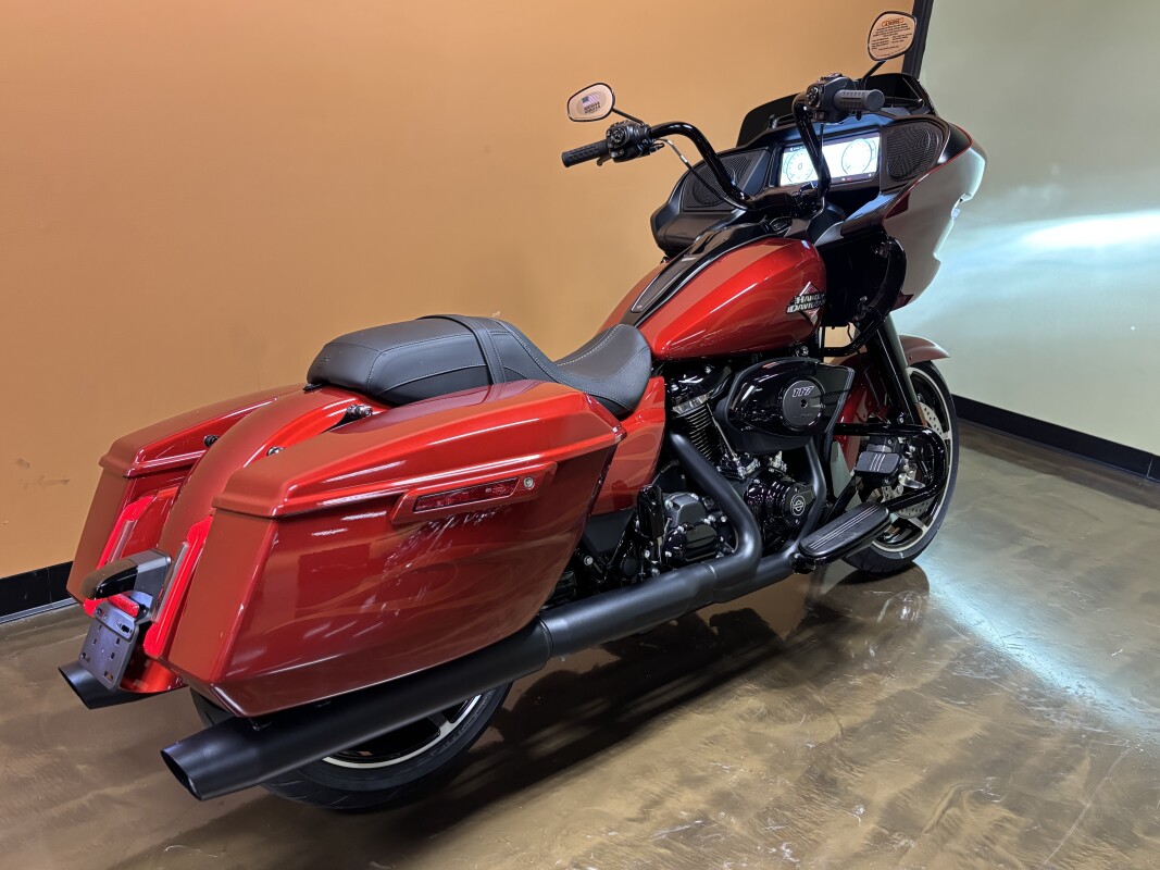 FLTRX 2025 Road Glide - Photo 3