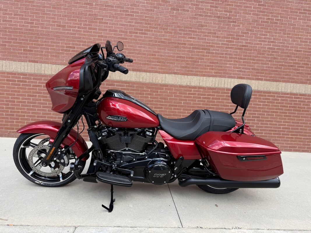 FLHX 2025 Street Glide - Photo 7