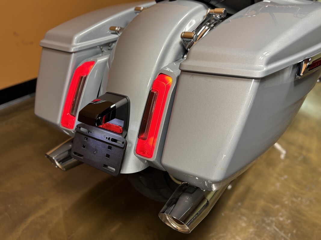FLTRX 2025 Road Glide - Photo 6