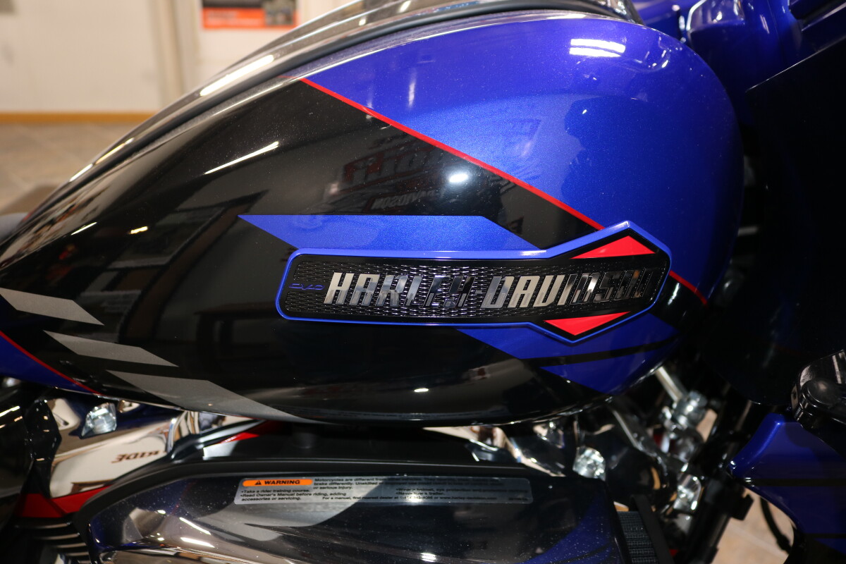 FLTRXSE 2025 CVO Road Glide - Photo 7
