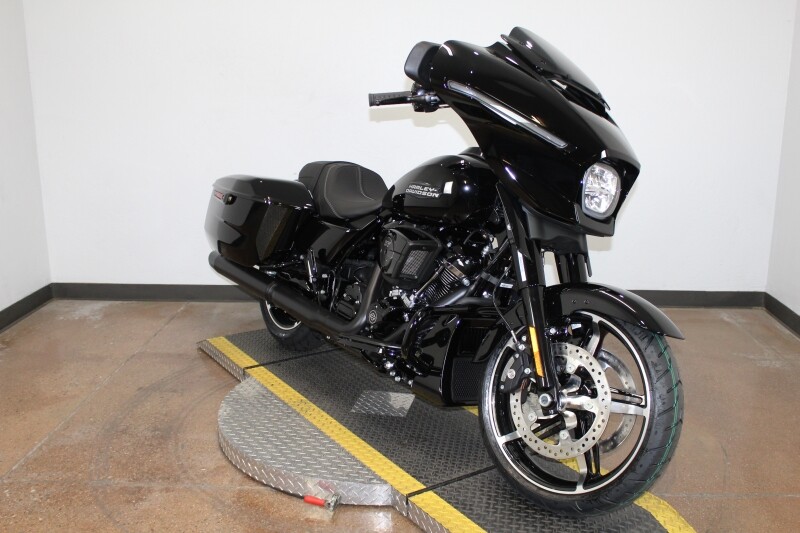 Harley-Davidson Street Glide 2025 FLHX 84632146 VIVID BLACK - Photo 2