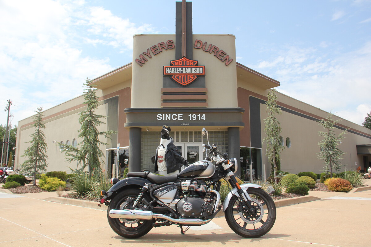 2024 Royal Enfield Super Meteor 650