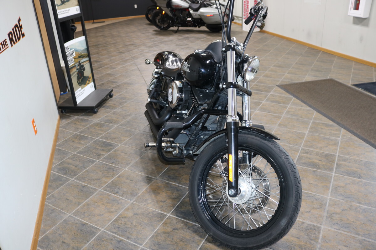 FXDB 2013 Street Bob - Photo 7