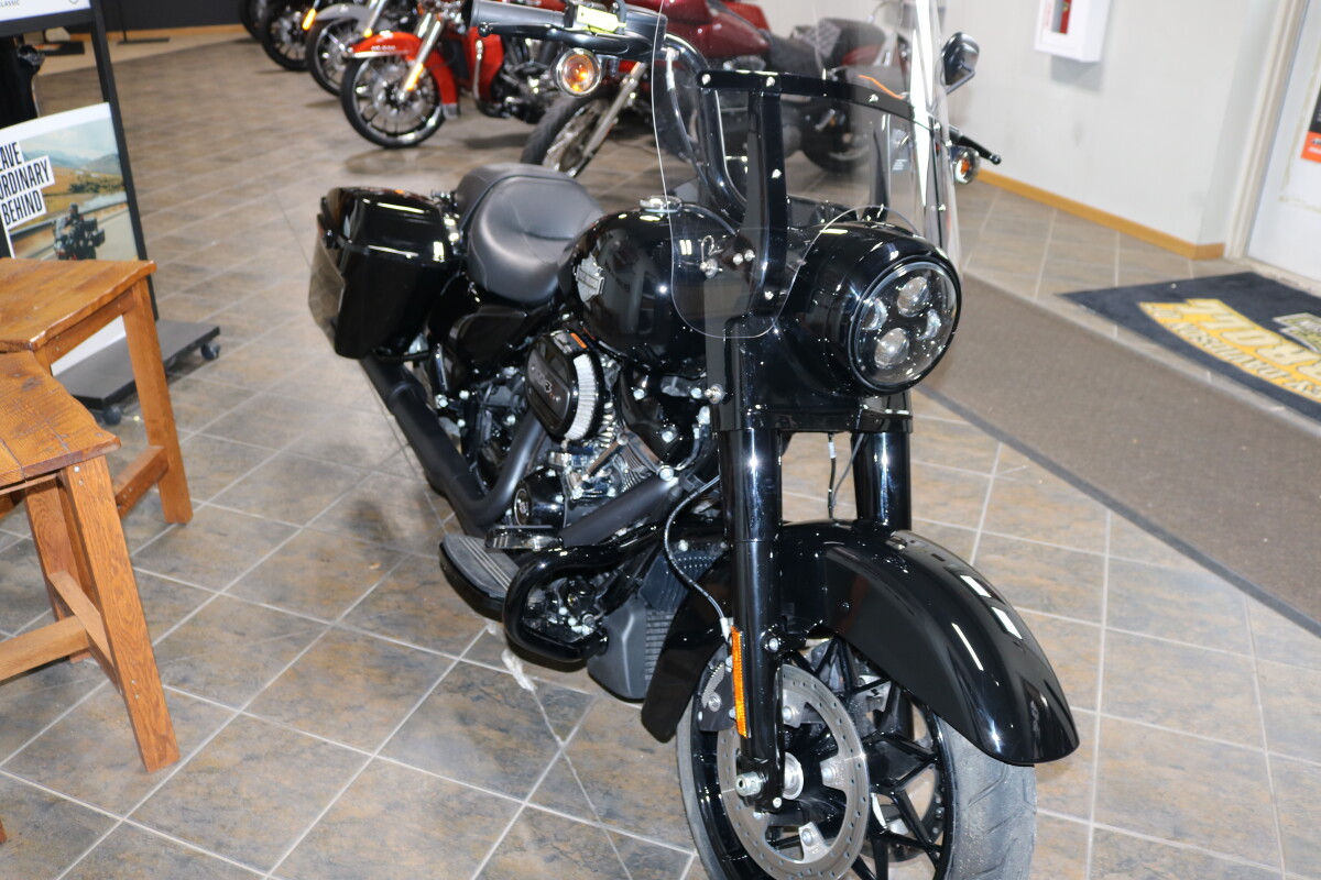 FLHRXS 2024 Road King Special - Photo 7