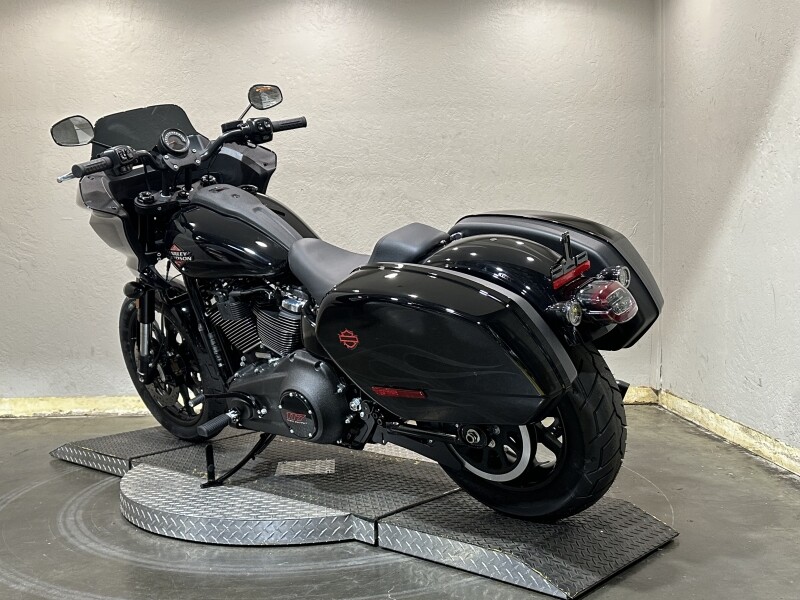 Harley-Davidson Low Rider ST 2025 FXLRST 84630898 MDNGHT FIRSTORM - Photo 4