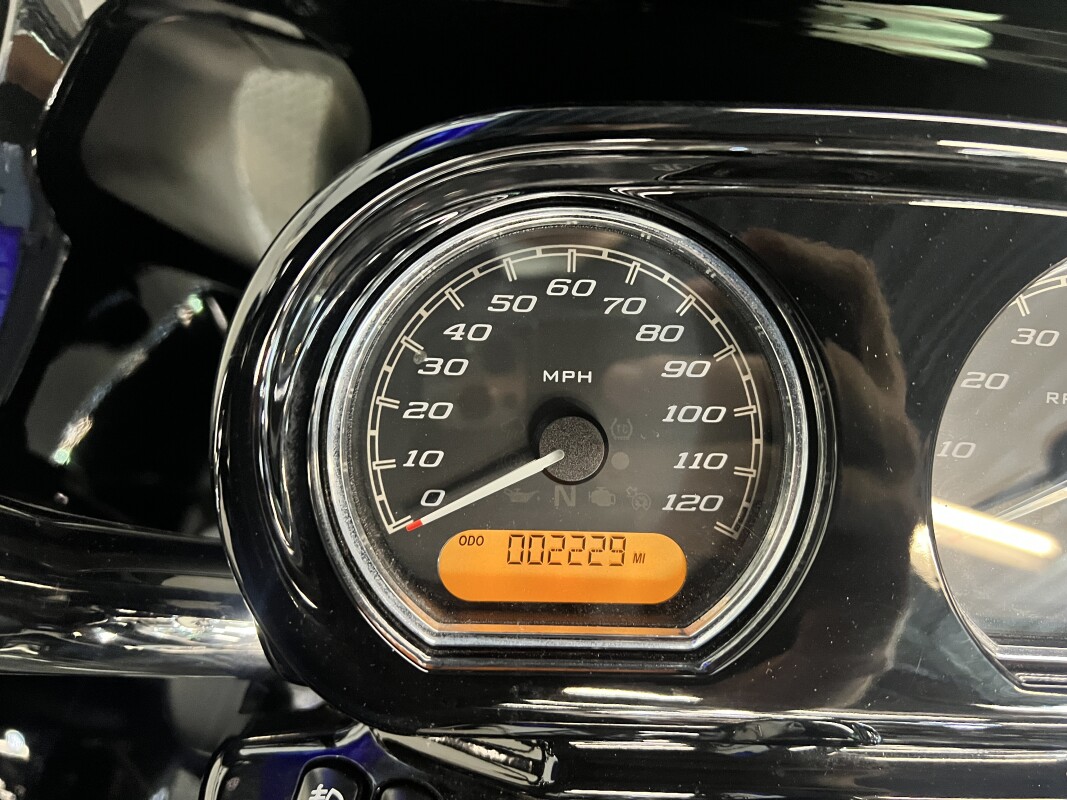 2021 Harley-Davidson Road Glide Special Vivid Black FLTRXS - Photo 6
