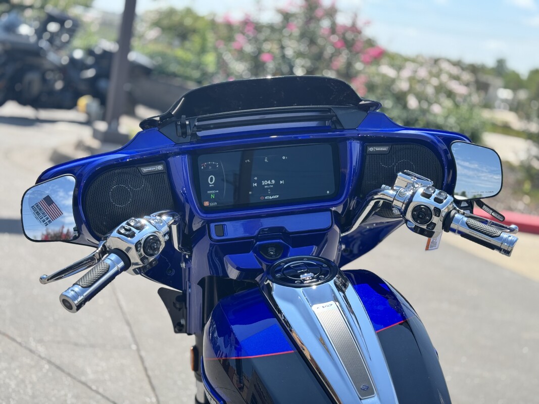 2025 Harley-Davidson CVO Street Glide FLHXSE Blue Streak - Photo 6