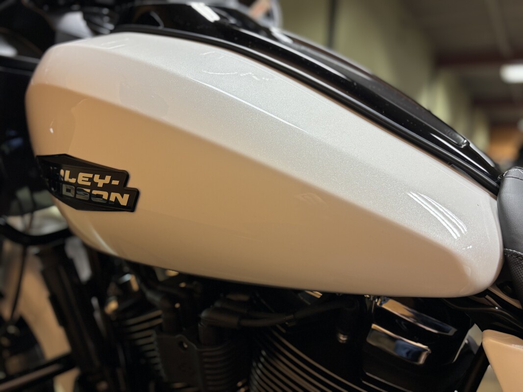 FLTRX 2025 Road Glide™, photo 12