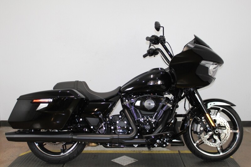 Harley-Davidson Road Glide 2025 FLTRX 84632140 VIVID BLACK