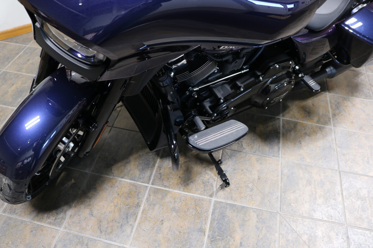FLHX 2025 Street Glide - Photo 2