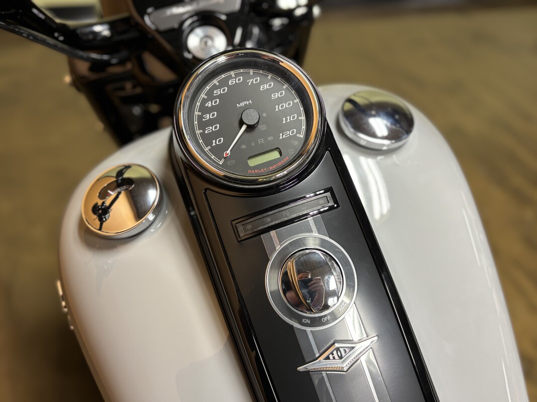 FLHRXS 2025 Road King Special - Photo 9