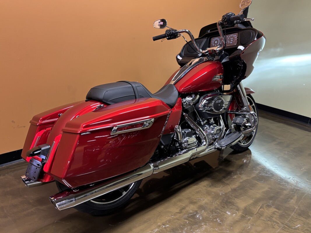 FLTRX 2025 Road Glide - Photo 3