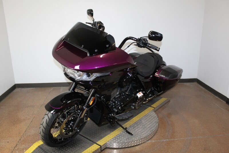 Harley-Davidson CVO Road Glide 2025 FLTRXSE 84632137 POISON BERY FDE - Photo 5