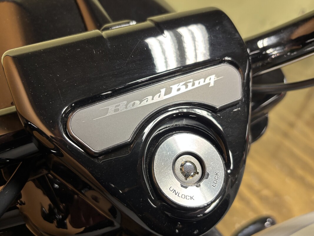 FLHRXS 2025 Road King® Special, photo 11