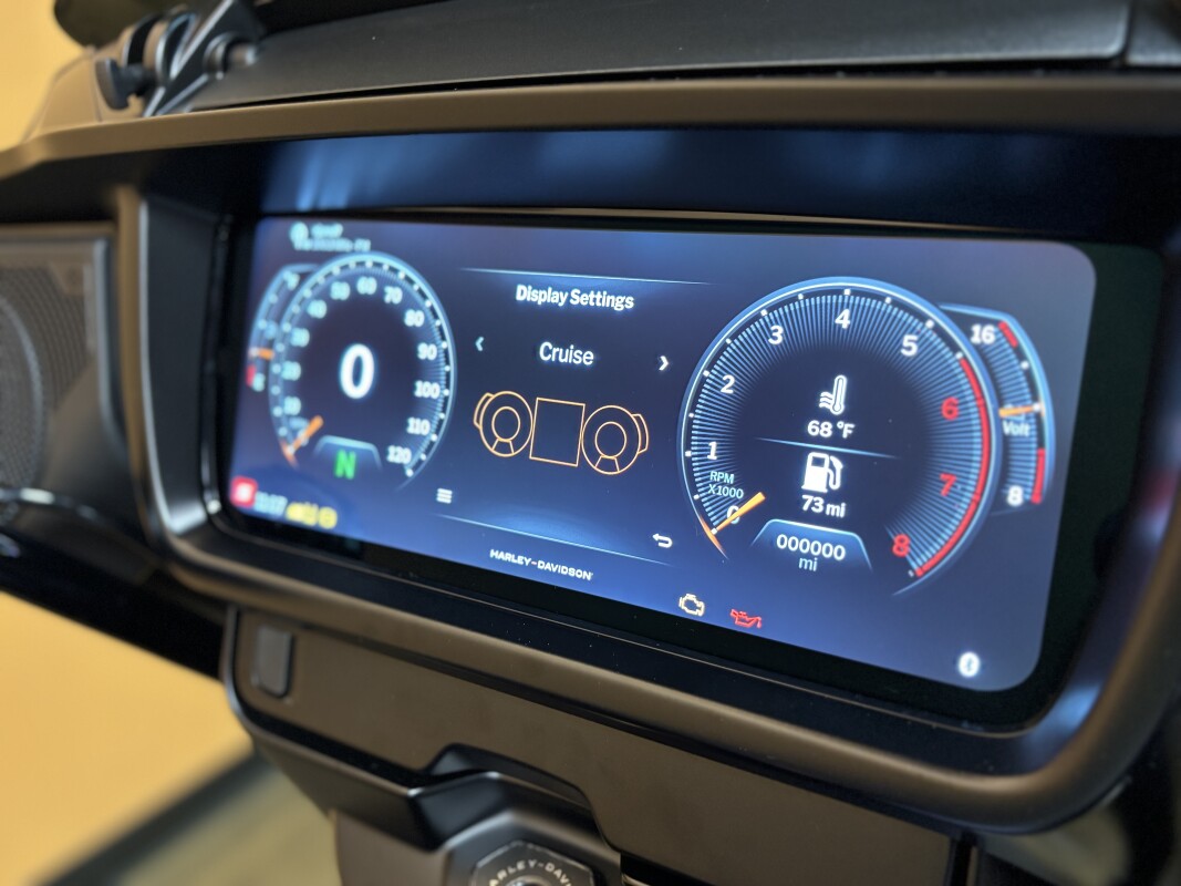 FLHX 2025 Street Glide™, photo 13