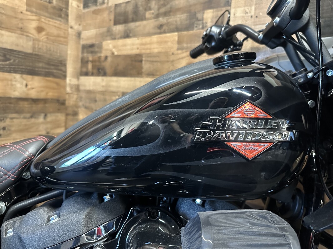2025 Harley-Davidson Low Rider ST Midnight Firestorm - Black Finish - FXLRST - Photo 7