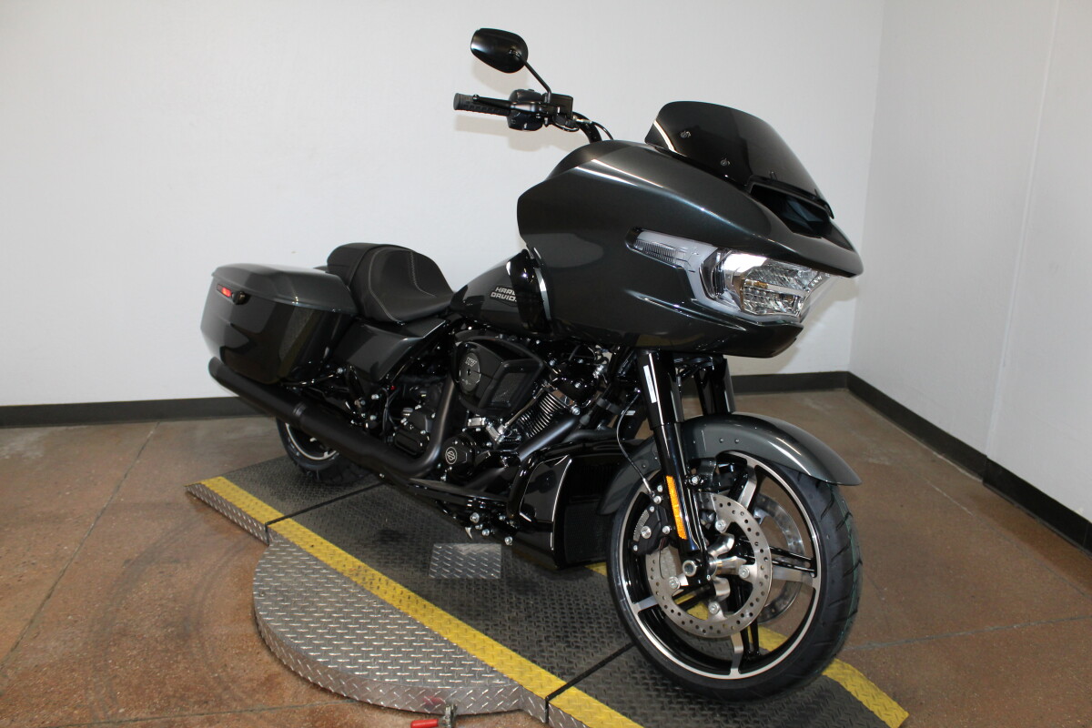 Harley-Davidson Road Glide 2025 FLTRX 84630886 IRON HORSE MTLC - Photo 2