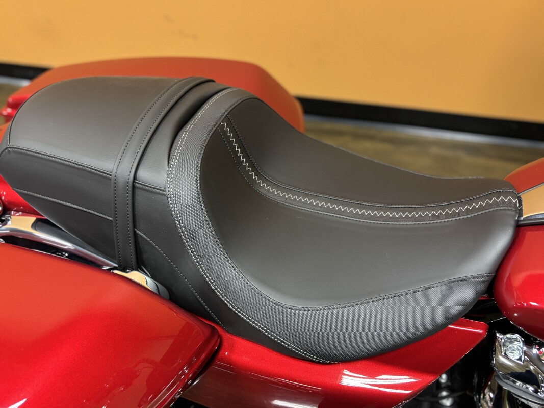 FLTRX 2025 Road Glide - Photo 7