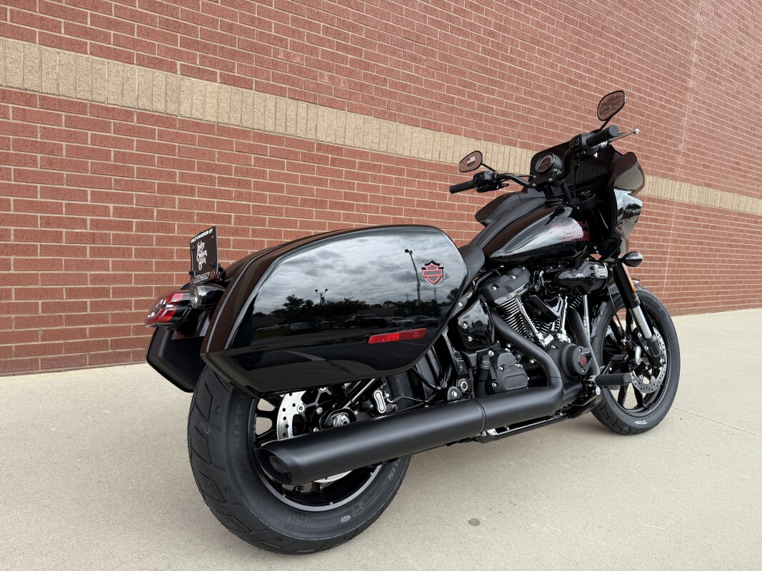 FXLRST 2025 Low Rider ST - Photo 3