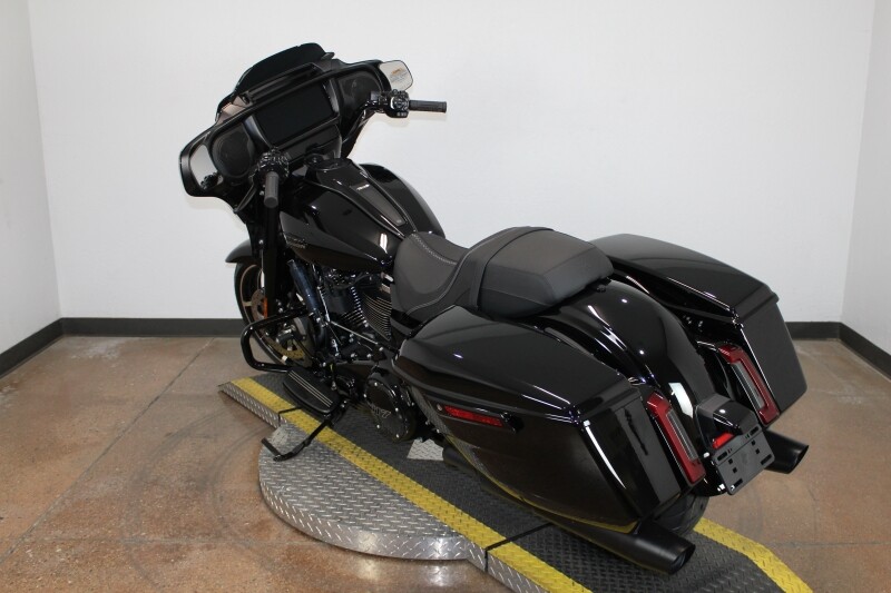 Harley-Davidson Street Glide 2025 FLHX 84632146 VIVID BLACK - Photo 6