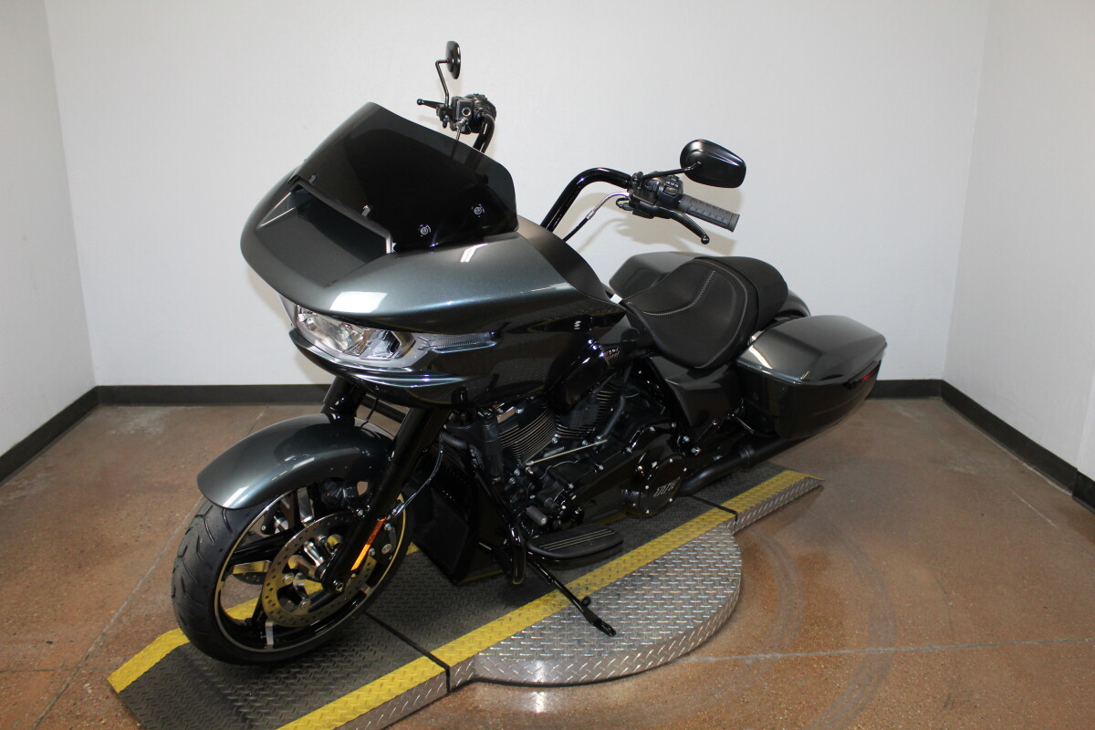 Harley-Davidson Road Glide 2025 FLTRX 84630886 IRON HORSE MTLC - Photo 4