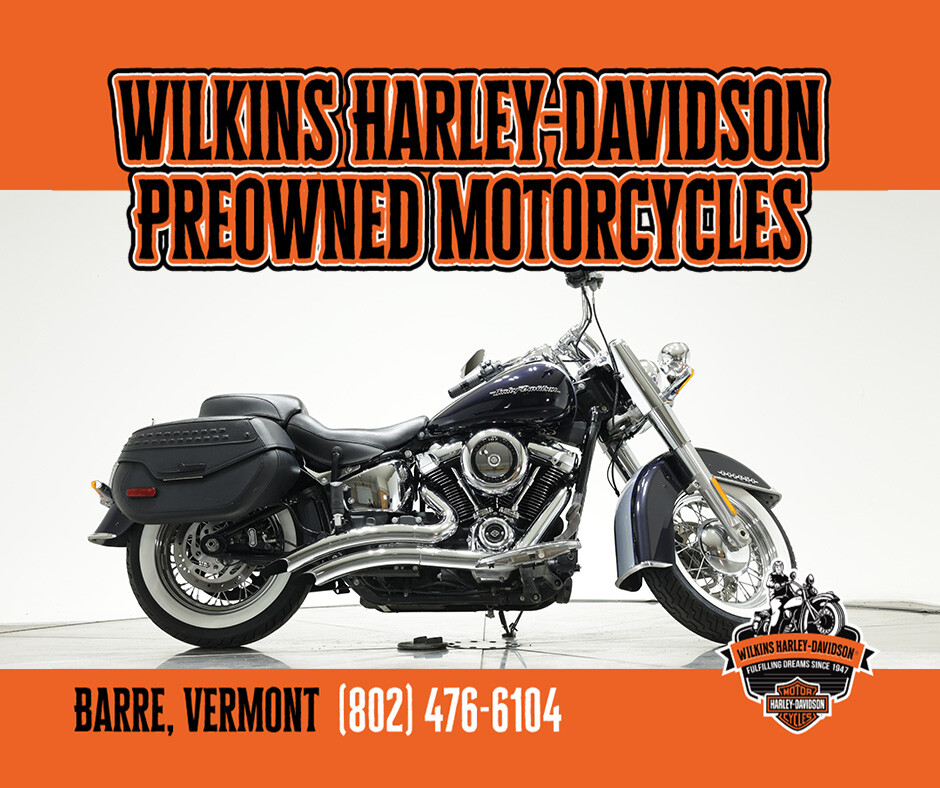 2019 Harley-Davidson FLDE Deluxe in Midnight Blue and Barracuda Silver with 7753 miles - Photo 2