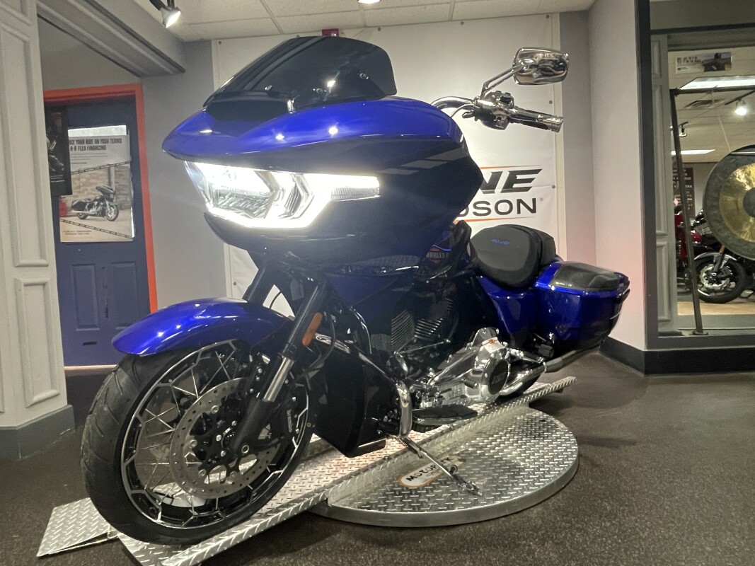 2025 Harley-Davidson CVO Road Glide FLTRXSE - Photo 9
