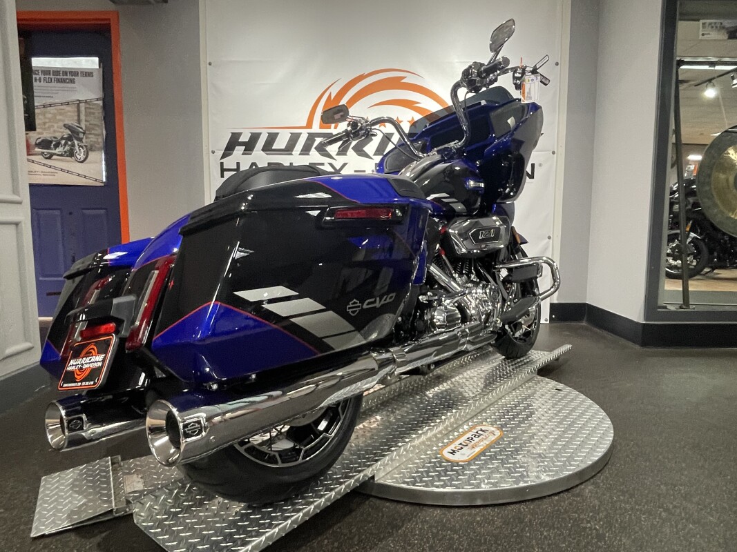 2025 Harley-Davidson CVO Road Glide FLTRXSE - Photo 8