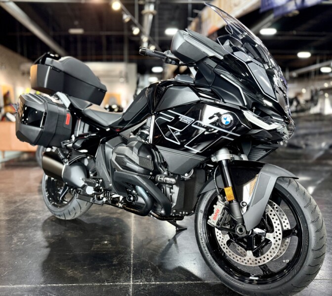 2026 BMW Motorrad R 1300 RT Blackstorm Metallic Triple Black