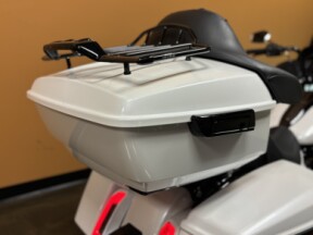 FLTRX 2025 Road Glide™ thumb 0