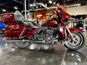 2015 Harley-Davidson® Electra Glide® Ultra Classic® Low Mysterious Red Sunglo thumb 3