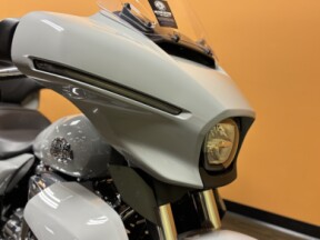 FLHXU 2025 Street Glide™ Ultra thumb 1