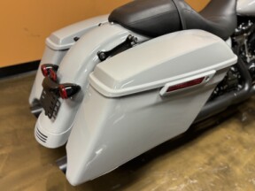 FLHRXS 2025 Road King<sup>®</sup> Special thumb 1