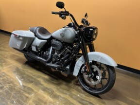 FLHRXS 2025 Road King<sup>®</sup> Special thumb 3