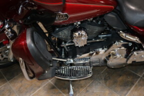 2008 Harley-Davidson® Electra Glide® Ultra Classic® CRIM/RD/RED SUN W/PINSTRIPE thumb 3