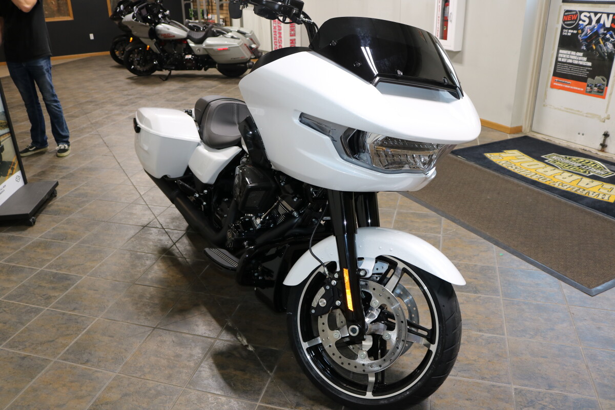 FLTRX 2025 Road Glide - Photo 7