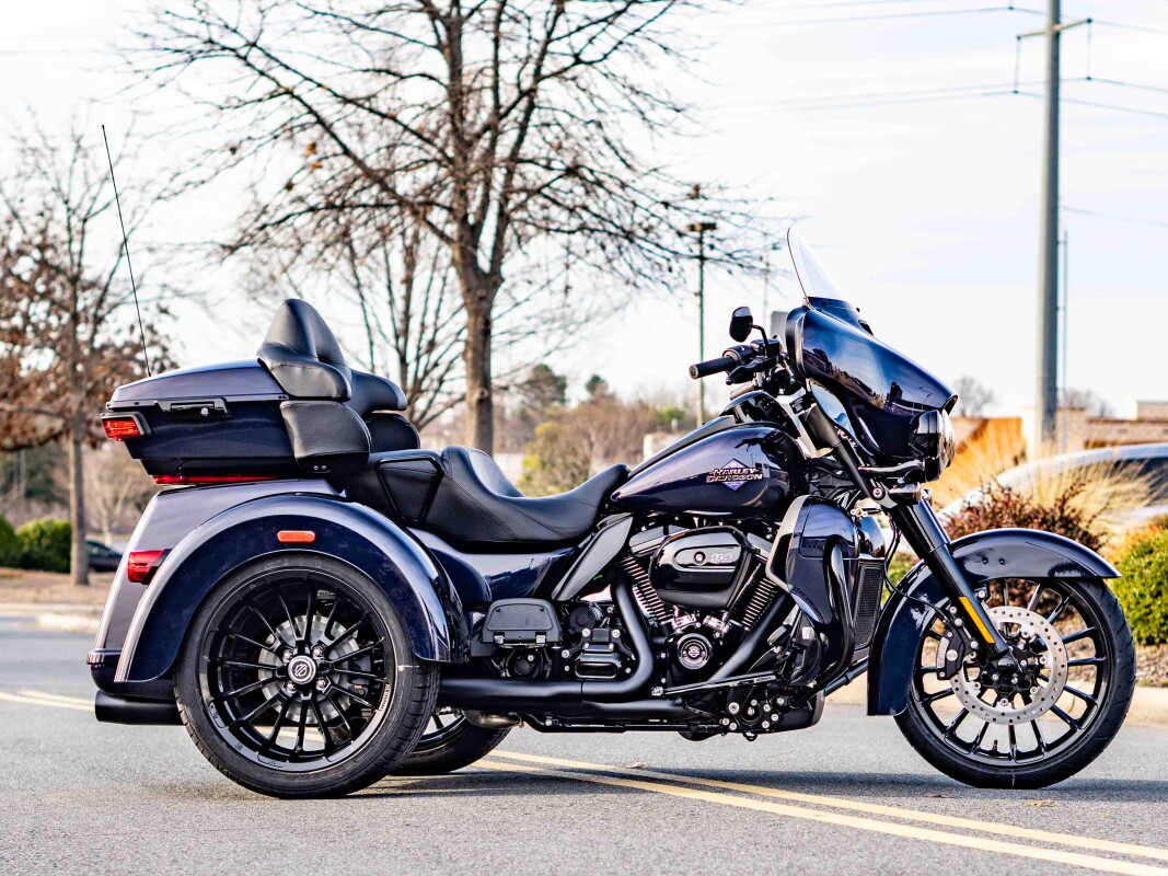 FLHTCUTG 2025 Tri Glide Ultra - Photo 5