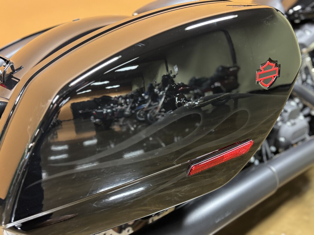 FXLRST 2025 Low Rider ST - Photo 9