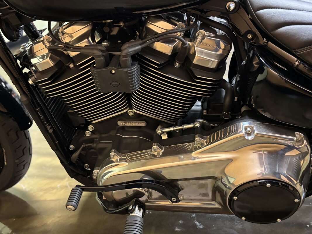 FXBB 2025 Street Bob - Photo 10